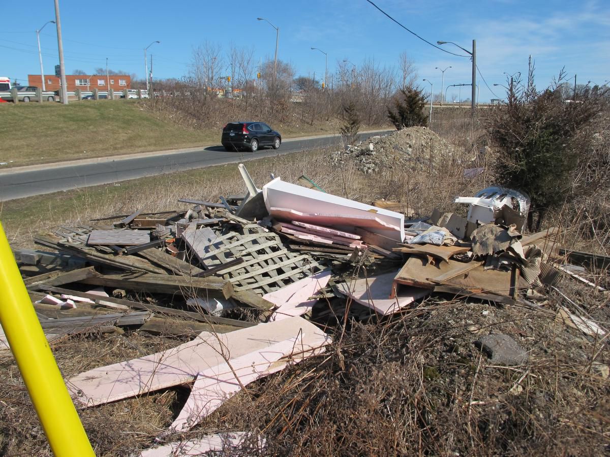 Dépôts illégaux de déchets de chantier