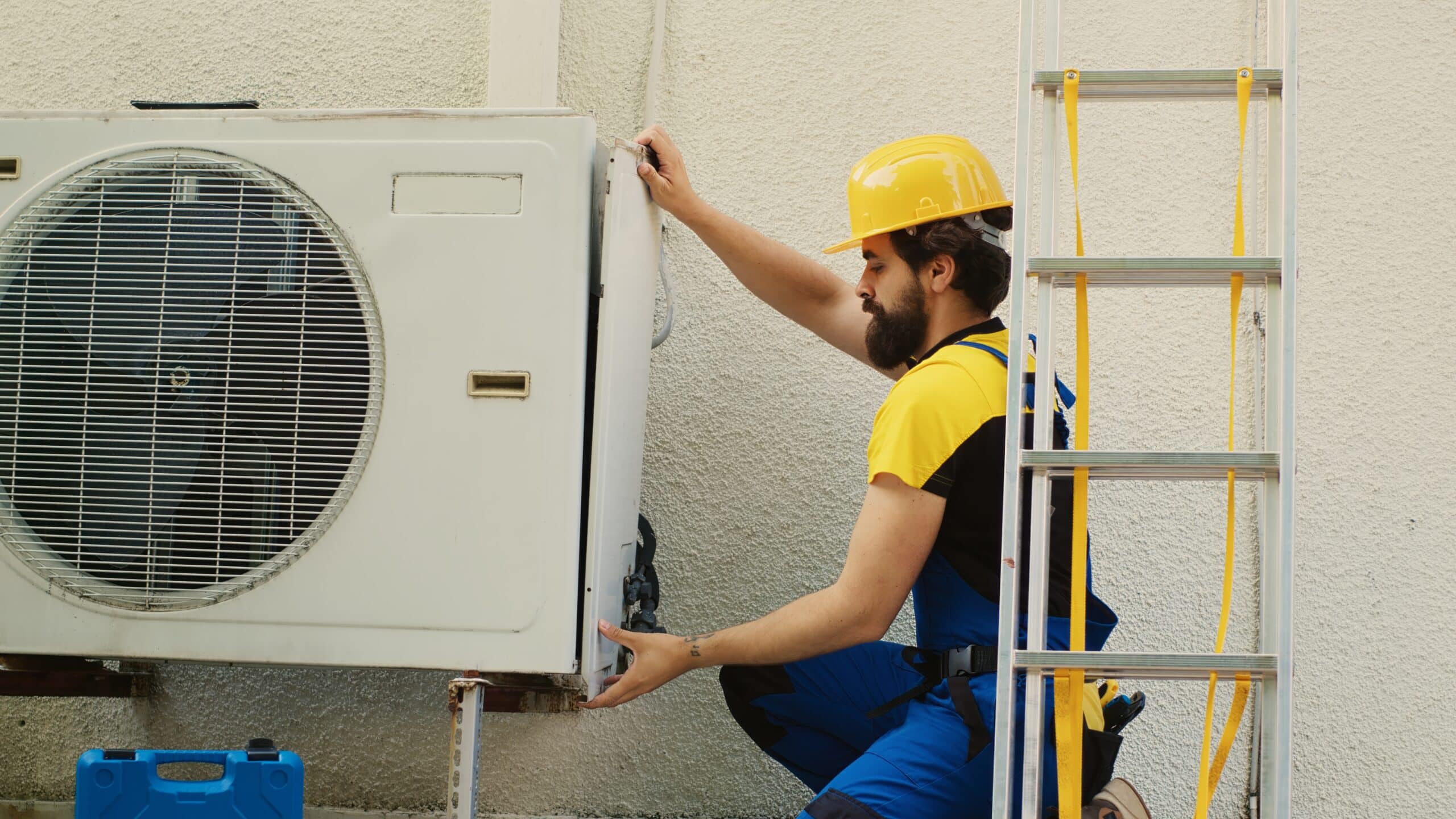 Certification du personnel intervenant sur les appareils de commutation électrique fixes