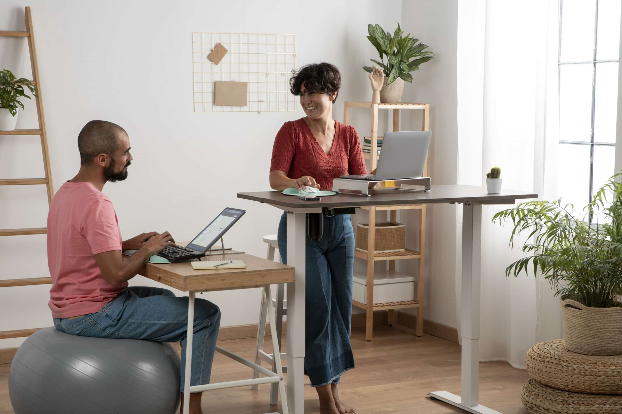 Postures sédentaires au travail : mieux comprendre les risques pour renforcer la prévention